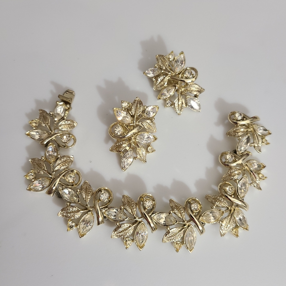 Vintage coro ? SET bracelet clip on earrings rhinestones looks NEW! VTG 50's MCM